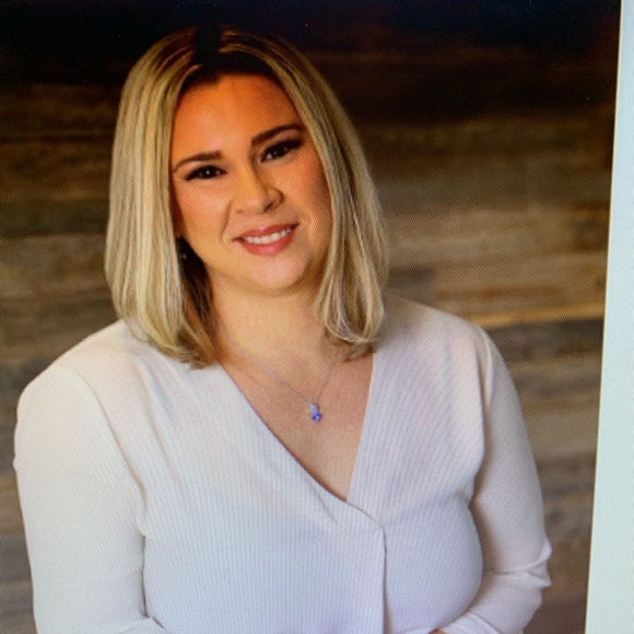 Meet your Posher, Audrey - Picture 1 of 1